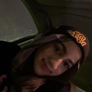 Meet your Posher, Fatima